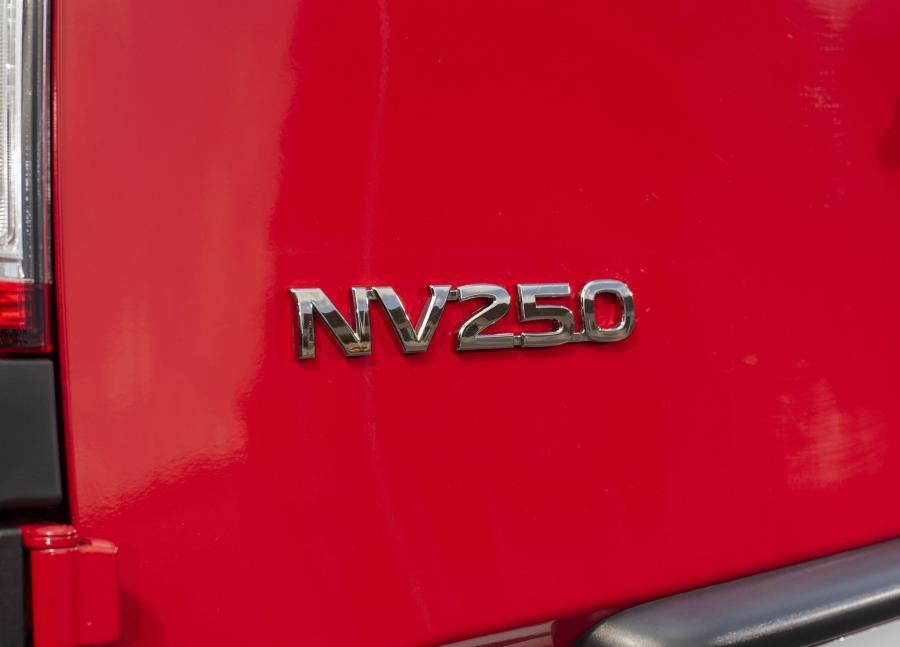 Логотип Nissan NV250 L1 Van 2019 года  (EU) (фото 2 из 37)